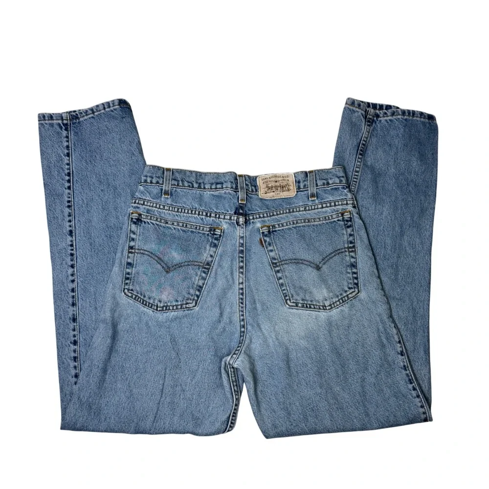 Vintage Levi's 540 Jeans 90s Relaxed Fit Men's Size 32x32 Light/Medium Wash
